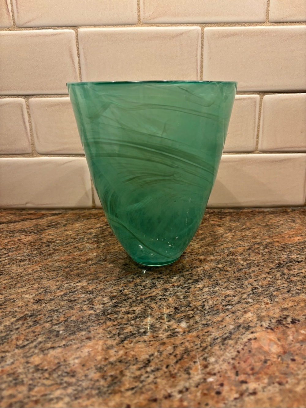 Murano Kosta Boda Style Green Marbled Swirled Glass Vase 7” Tall